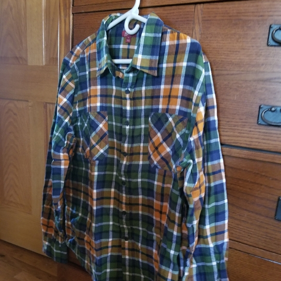 Brand new! Arizona button up! - Picture 4 of 7